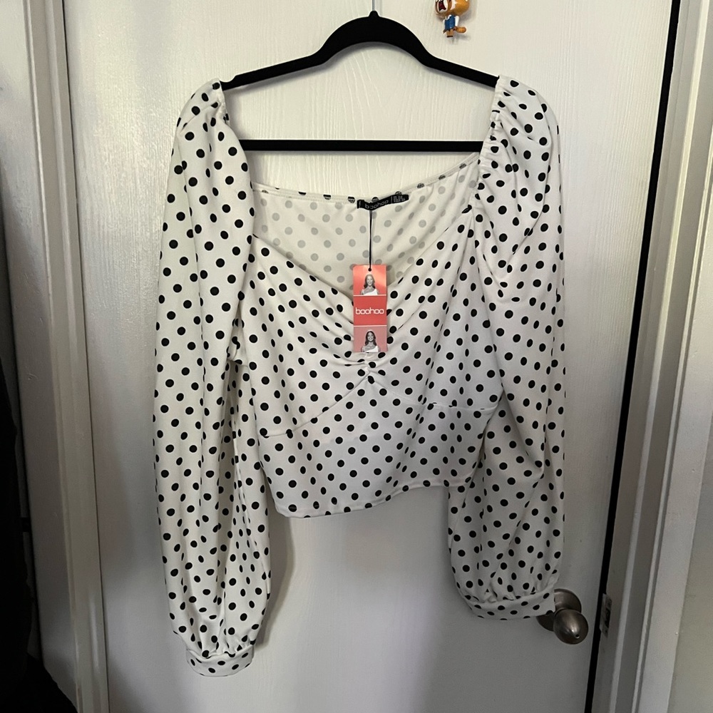 Boohoo White and Black Polka Long Sleeve Crop Top
